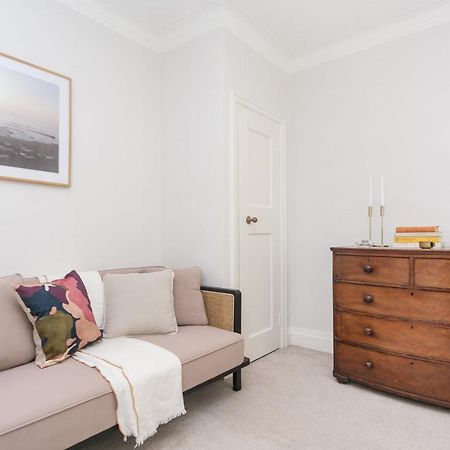 Beautifully Presented Centrally Located Studio Apartment Londen Buitenkant foto