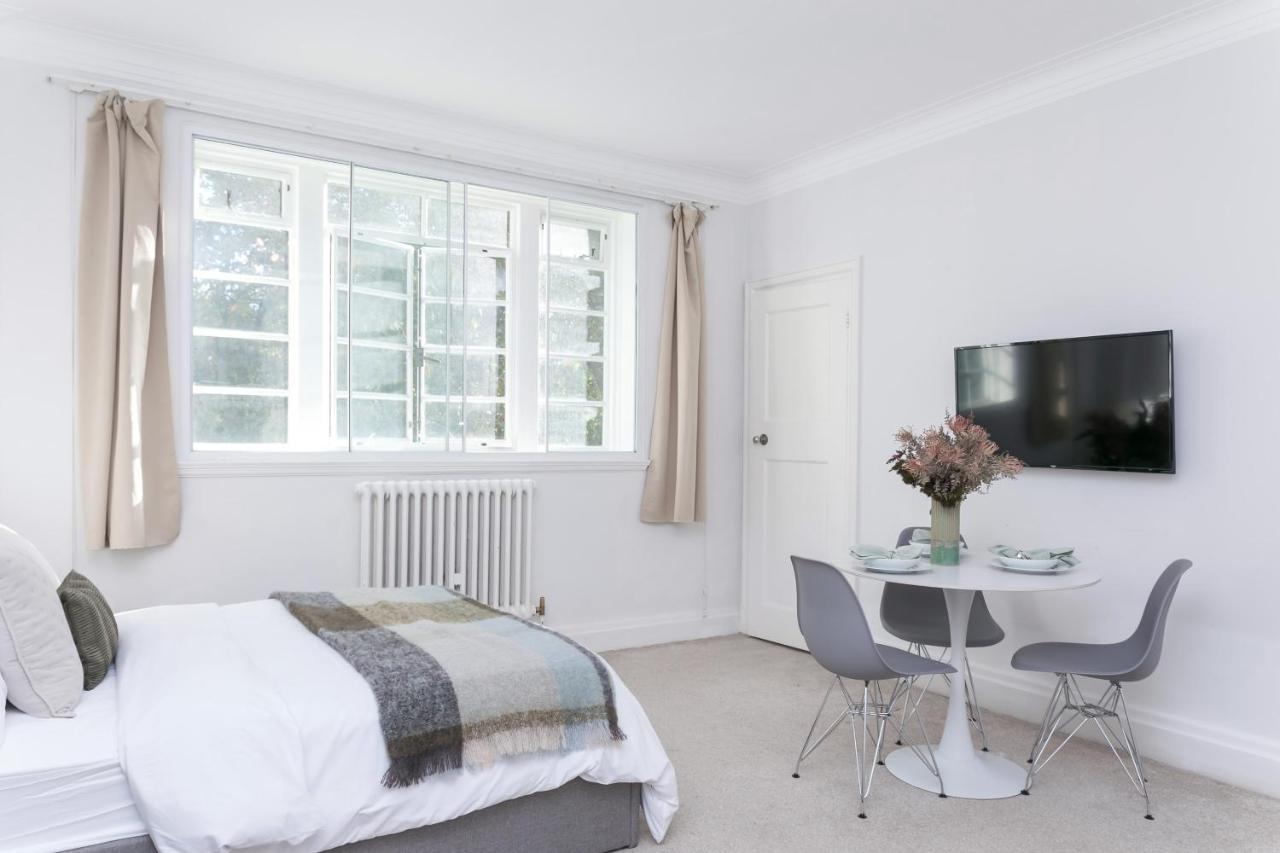 Beautifully Presented Centrally Located Studio Apartment Londen Buitenkant foto